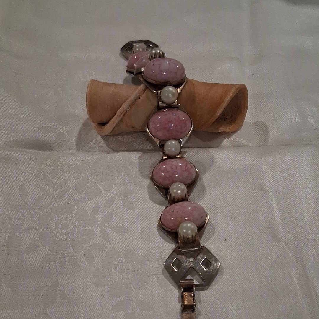 Vintage Pink & Silver Pearl Bracelet